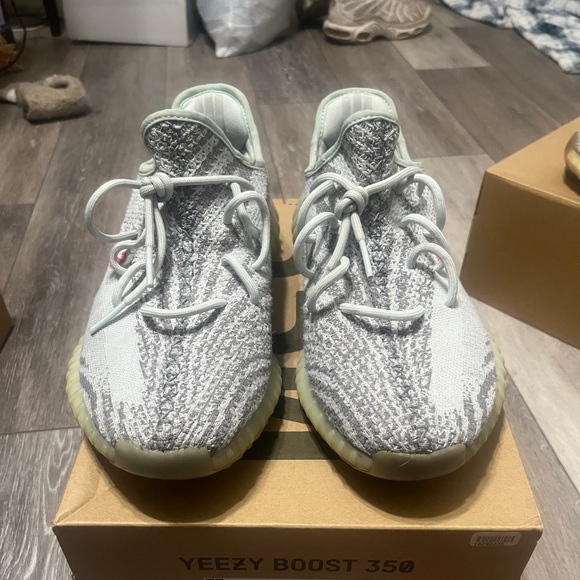 Yeezy 350 Blue Tint - Picture 1 of 7